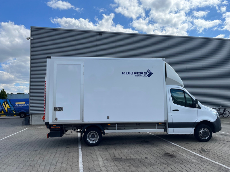 Mercedes-Benz Sprinter 515 1.9 CDI / Box 4.4 mtr / Laadklep / Zijdeur - Fourgon: photos 2 Mercedes-Benz Sprinter 515 1.9 CDI / Box 4.4 mtr / Laadklep / Zijdeur - Fourgon: photos 2