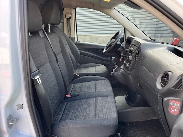 Mercedes-Benz Vito 109 CDI Lang / Airco / Cruise / Trekhaak / APK 01-26 - Fourgonnette: photos 4 Mercedes-Benz Vito 109 CDI Lang / Airco / Cruise / Trekhaak / APK 01-26 - Fourgonnette: photos 4
