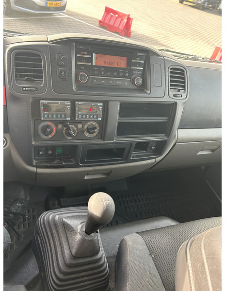 Nissan Cabstar NT400 / Duo Temp Frigo -30 gr / 146 dkm / Blad - Blad / APK TUV 03-26 - Véhicule utilitaire frigorifique: photos 5 Nissan Cabstar NT400 / Duo Temp Frigo -30 gr / 146 dkm / Blad - Blad / APK TUV 03-26 - Véhicule utilitaire frigorifique: photos 5