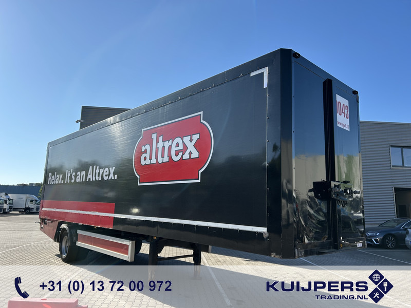 Renders ROC 12.10 / City / Box / Loadlift 2000 kg / NL Trailer - Semi-remorque fourgon: photos 1 Renders ROC 12.10 / City / Box / Loadlift 2000 kg / NL Trailer - Semi-remorque fourgon: photos 1