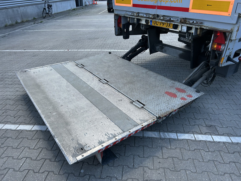 Renders ROC 12.10 City / Box / Loadlift 2000 kg / NL Trailer - Semi-remorque fourgon: photos 5 Renders ROC 12.10 City / Box / Loadlift 2000 kg / NL Trailer - Semi-remorque fourgon: photos 5