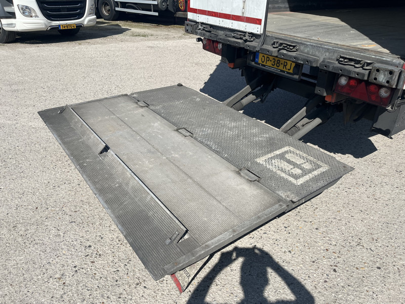 Schmitz Cargobull SCB S2 / Box Trailer / 2 axle / Loadlift / APK TUV 02-26 - Semi-remorque fourgon: photos 5 Schmitz Cargobull SCB S2 / Box Trailer / 2 axle / Loadlift / APK TUV 02-26 - Semi-remorque fourgon: photos 5