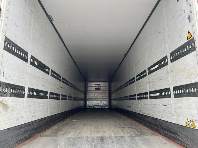 Schmitz Cargobull SCB S2 / Box Trailer / 2 axle / Loadlift / APK TUV 04-26 - Semi-remorque fourgon: photos 3 Schmitz Cargobull SCB S2 / Box Trailer / 2 axle / Loadlift / APK TUV 04-26 - Semi-remorque fourgon: photos 3