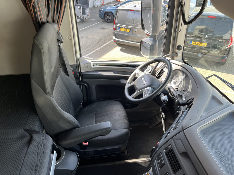 DAF XF 480 FT SSC / 841 dkm / New Tacho / 2 Tanks / Stand Airco / APK TUV 02-26 - Tracteur routier: photos 3 DAF XF 480 FT SSC / 841 dkm / New Tacho / 2 Tanks / Stand Airco / APK TUV 02-26 - Tracteur routier: photos 3