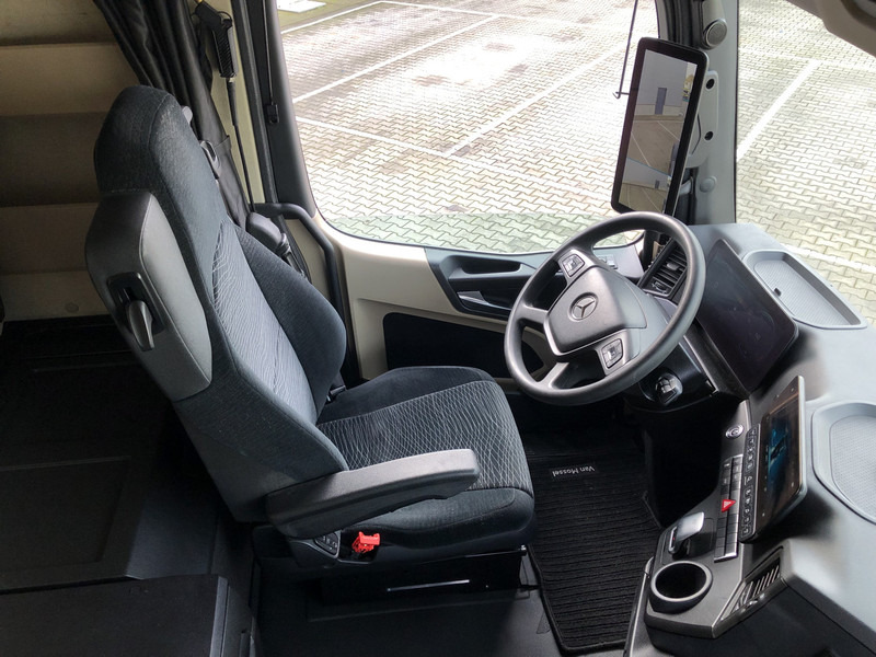 Mercedes-Benz Actros 2645 Bigspace / 6x2 / Mirror Cam / 371dkm / NL Truck - Tracteur routier: photos 3 Mercedes-Benz Actros 2645 Bigspace / 6x2 / Mirror Cam / 371dkm / NL Truck - Tracteur routier: photos 3