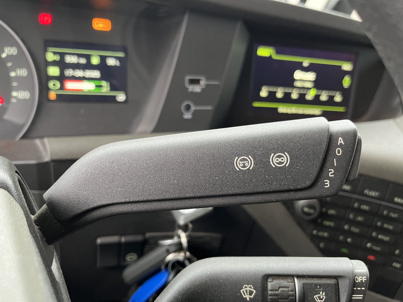 Volvo FH 420 Globetrotter / Dynamic Steering / New Tacho V2 / VEB+ / APK TUV 10-25 - Tracteur routier: photos 5 Volvo FH 420 Globetrotter / Dynamic Steering / New Tacho V2 / VEB+ / APK TUV 10-25 - Tracteur routier: photos 5