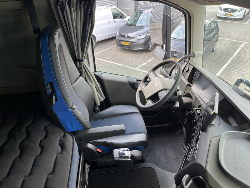 Volvo FH 460 Globetrotter / Retarder / 2 Tanks / Stand Klima / APK TUV 09-25 - Tracteur routier: photos 3 Volvo FH 460 Globetrotter / Retarder / 2 Tanks / Stand Klima / APK TUV 09-25 - Tracteur routier: photos 3