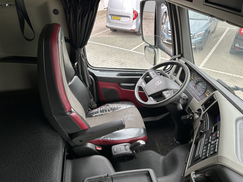 Volvo FM 370 Globetrotter / 770 dkm / 2 Tanks / APK TUV 07-25 - Tracteur routier: photos 3 Volvo FM 370 Globetrotter / 770 dkm / 2 Tanks / APK TUV 07-25 - Tracteur routier: photos 3