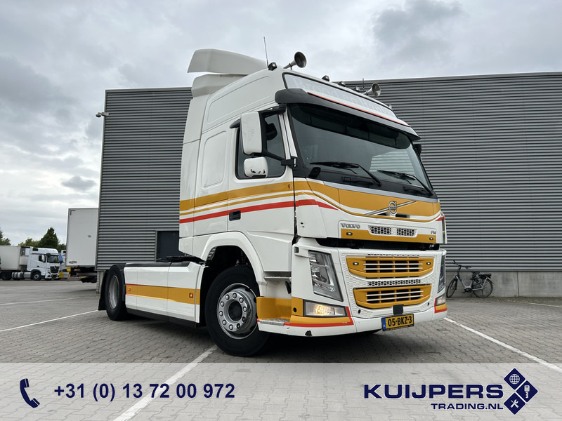 Volvo FM 370 Globetrotter / 770 dkm / 2 Tanks / APK TUV 07-25 - Tracteur routier: photos 1 Volvo FM 370 Globetrotter / 770 dkm / 2 Tanks / APK TUV 07-25 - Tracteur routier: photos 1
