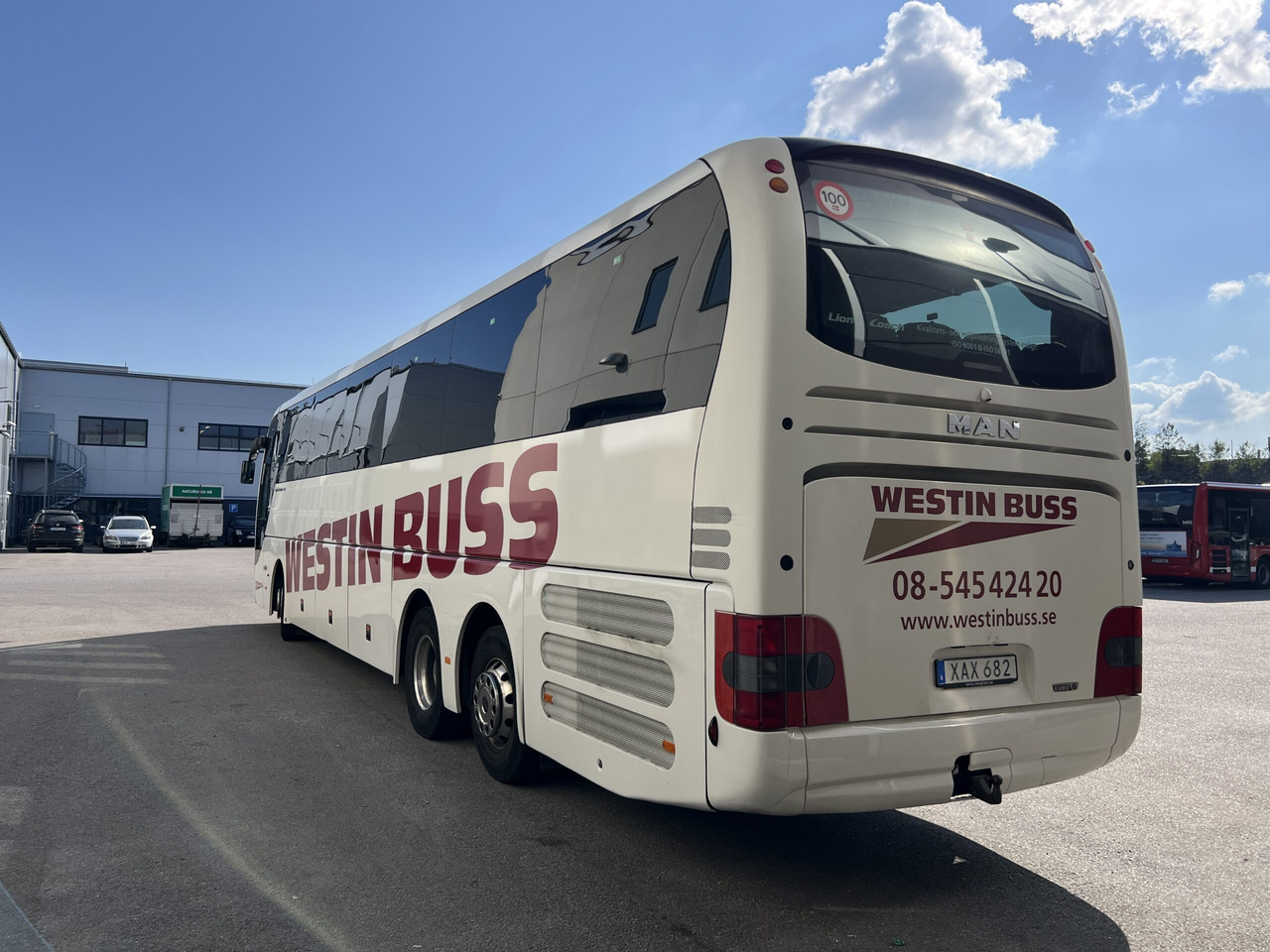 MAN Lions Coach L R08 Euro 6c - Autocar: photos 3 MAN Lions Coach L R08 Euro 6c - Autocar: photos 3