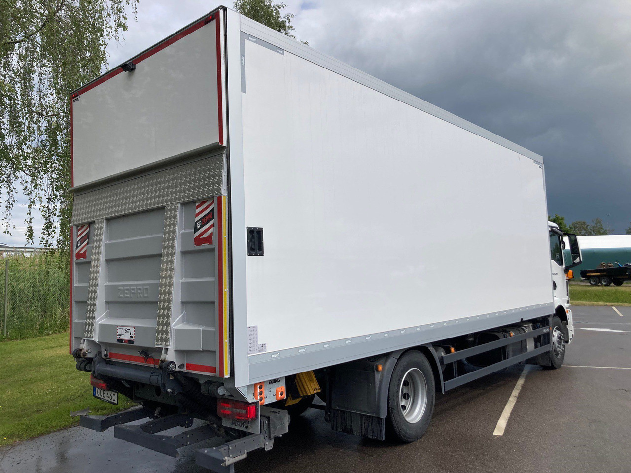 TGM 18.290 18-ppl ÖBS - Camion fourgon: photos 5 TGM 18.290 18-ppl ÖBS - Camion fourgon: photos 5