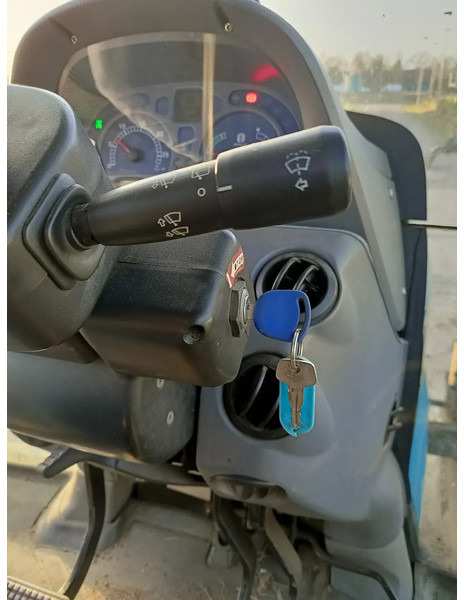 Tracteur agricole New Holland TS135A TS135A: photos 17 Tracteur agricole New Holland TS135A TS135A: photos 17