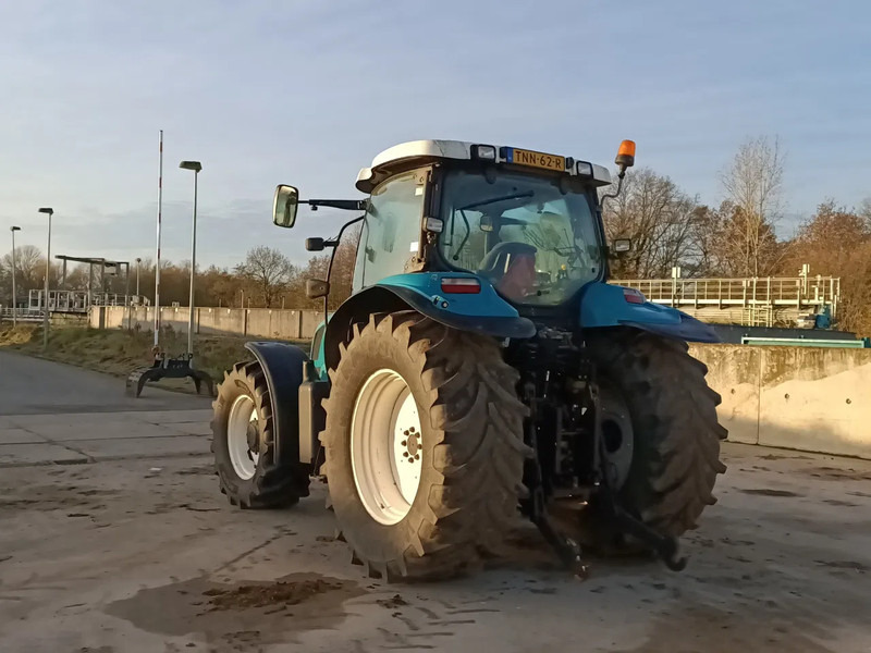 New Holland TS135A TS135A - Tracteur agricole: photos 2 New Holland TS135A TS135A - Tracteur agricole: photos 2