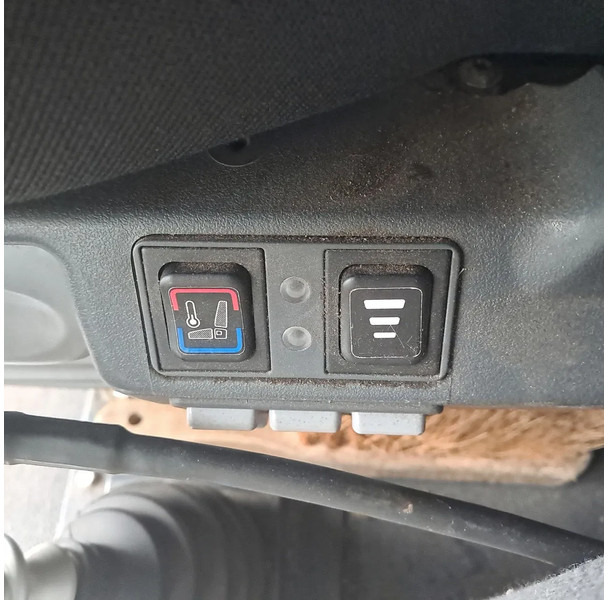 Schmidt CLEANGO 500 CLEANGO 500 - Balayeuse de voirie: photos 5 Schmidt CLEANGO 500 CLEANGO 500 - Balayeuse de voirie: photos 5