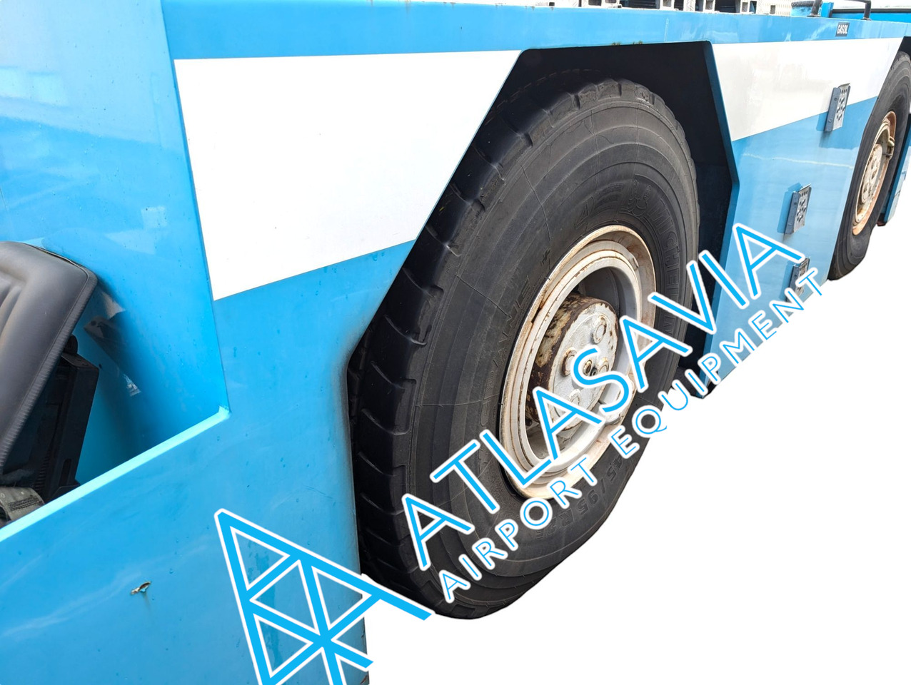 Schopf F 396 - Tracteur d'avions: photos 2 Schopf F 396 - Tracteur d'avions: photos 2