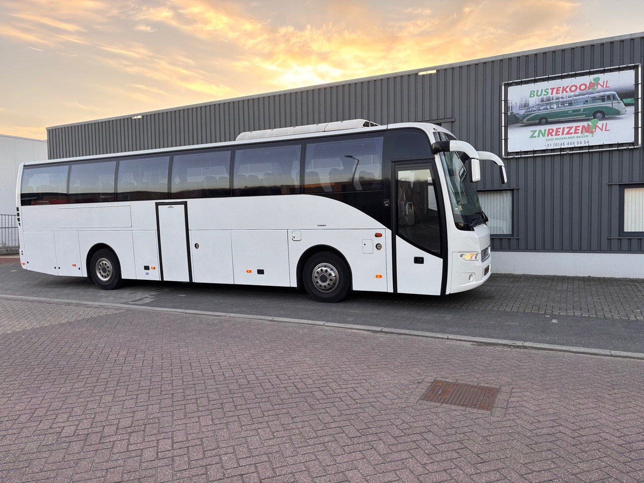 Volvo 9500 met 52 pl. - Autocar: photos 1 Volvo 9500 met 52 pl. - Autocar: photos 1