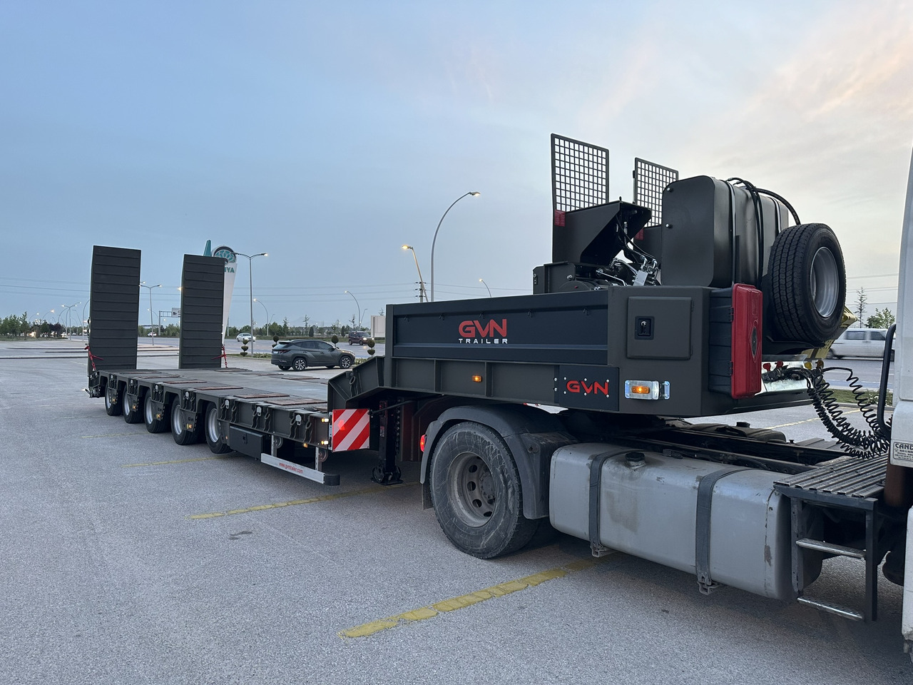 GVN Trailer 5 AXLE LOWBED - Semi-remorque surbaissé: photos 2 GVN Trailer 5 AXLE LOWBED - Semi-remorque surbaissé: photos 2