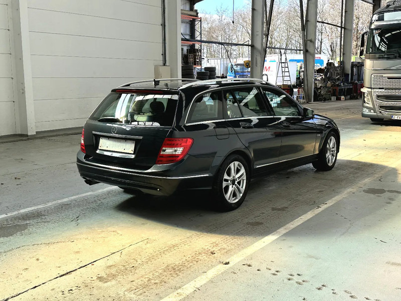 Mercedes-Benz C-Klasse C200 CDI / MOTORPROBLEEM /PROBLEME DE MOTEUR / MOTORPROBLEM - Voiture break: photos 5 Mercedes-Benz C-Klasse C200 CDI / MOTORPROBLEEM /PROBLEME DE MOTEUR / MOTORPROBLEM - Voiture break: photos 5