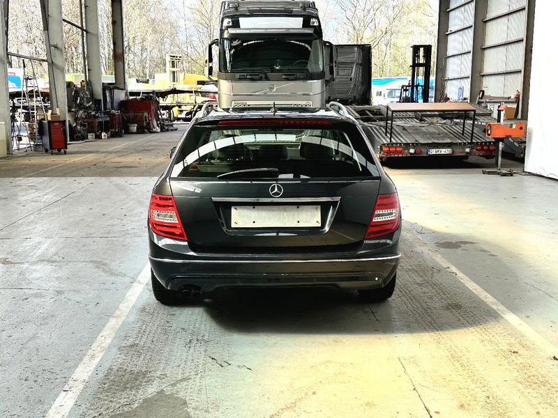 Mercedes-Benz C-Klasse C200 CDI / MOTORPROBLEEM /PROBLEME DE MOTEUR / MOTORPROBLEM - Voiture break: photos 4 Mercedes-Benz C-Klasse C200 CDI / MOTORPROBLEEM /PROBLEME DE MOTEUR / MOTORPROBLEM - Voiture break: photos 4