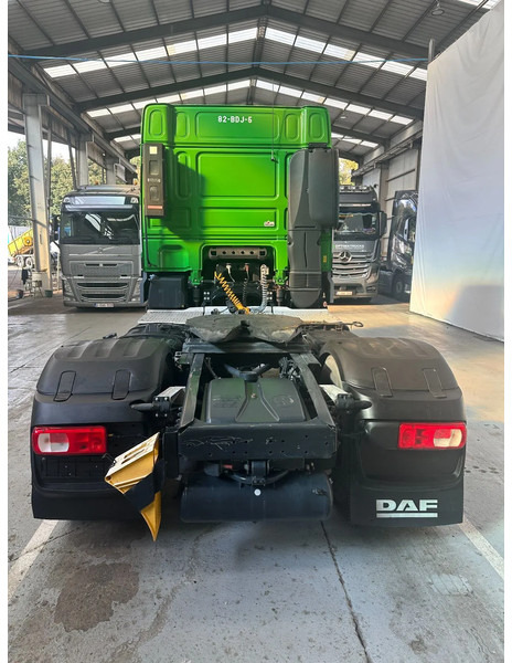 DAF XF 106.440 SPACECAB /ADR /INTARDER - Tracteur routier: photos 4 DAF XF 106.440 SPACECAB /ADR /INTARDER - Tracteur routier: photos 4
