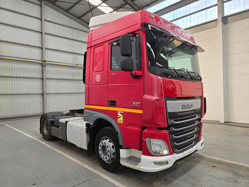 DAF XF 106.460 SPACECAB / INTARDER /MANUEL - Tracteur routier: photos 3 DAF XF 106.460 SPACECAB / INTARDER /MANUEL - Tracteur routier: photos 3