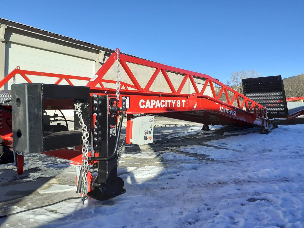 Loading Ramp with with electric tilting bridge - AZ RAMP - STAR- 10T-ZR-E. 10 ton capacity - Rampe de chargement: photos 3 Loading Ramp with with electric tilting bridge - AZ RAMP - STAR- 10T-ZR-E. 10 ton capacity - Rampe de chargement: photos 3