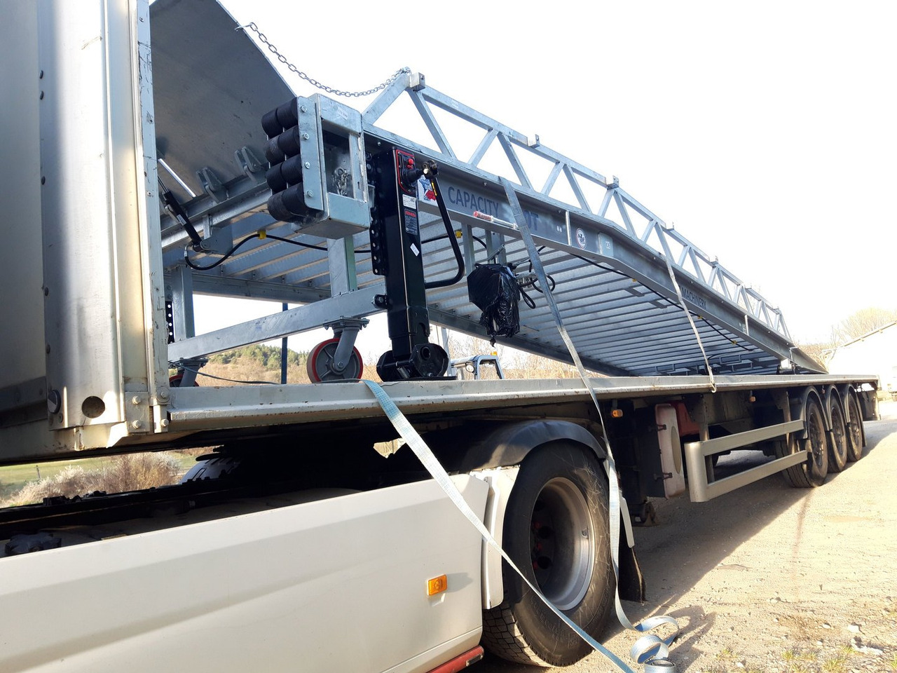 Rampe de chargement neuf Loading Ramp with with hydraulic tilting bridge -  AZ RAMP - STAR- 12T FULL GALVA: photos 16