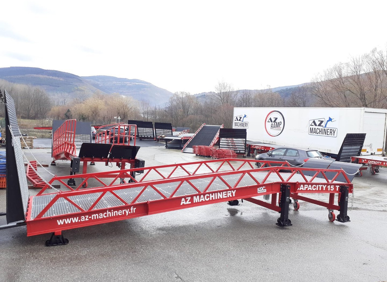 Loading Ramp with with hydraulic tilting bridge - AZ RAMP - STAR- 15T. 15 ton capacity - Rampe de chargement: photos 3 Loading Ramp with with hydraulic tilting bridge - AZ RAMP - STAR- 15T. 15 ton capacity - Rampe de chargement: photos 3