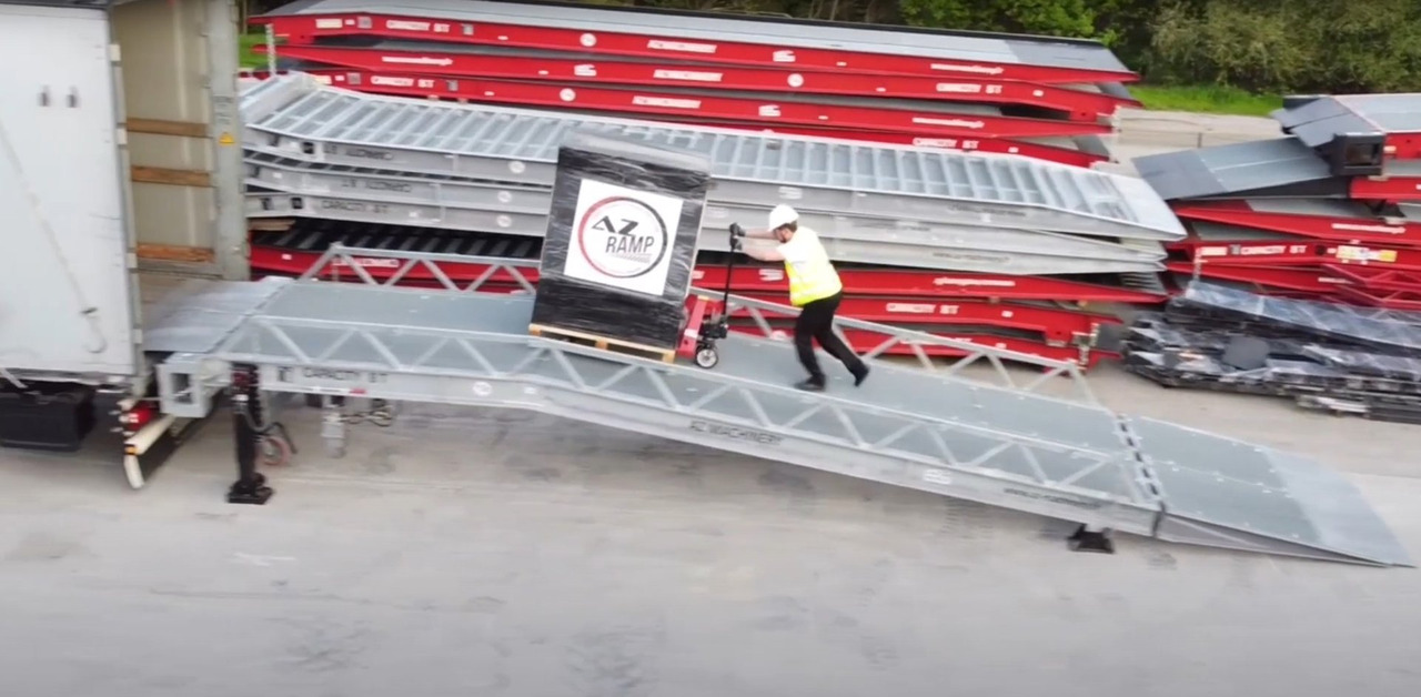 Rampe de chargement neuf Loading Ramp with with hydraulic tilting bridge -  AZ RAMP - STAR- 8T FULL GALVA: photos 7