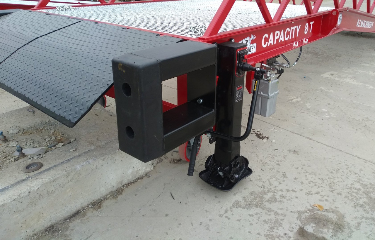 Loading Ramp with with hydraulic tilting bridge - AZ RAMP - STAR- 8T-ZR. 8 ton capacity - Rampe de chargement: photos 4 Loading Ramp with with hydraulic tilting bridge - AZ RAMP - STAR- 8T-ZR. 8 ton capacity - Rampe de chargement: photos 4