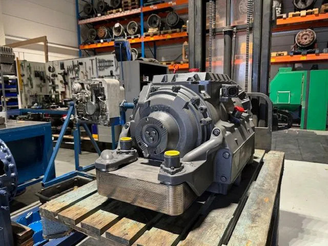 Voith 864-5 vol automatische versnellingsbak - Boîte de vitesse: photos 3 Voith 864-5 vol automatische versnellingsbak - Boîte de vitesse: photos 3