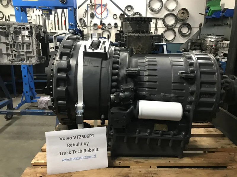 Volvo VT2506PT With or Without retarder / With or without second steering pump - Boîte de vitesse: photos 3 Volvo VT2506PT With or Without retarder / With or without second steering pump - Boîte de vitesse: photos 3