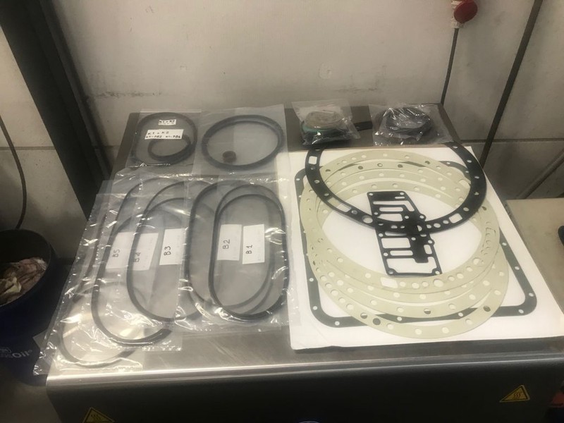 Boîte de vitesse neuf Volvo construction machine parts: photos 6 Boîte de vitesse neuf Volvo construction machine parts: photos 6