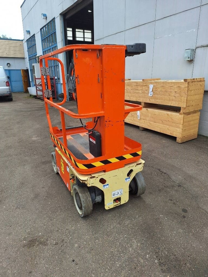 JLG 1230 ES uudet akut!! - Nacelle ciseaux: photos 3 JLG 1230 ES uudet akut!! - Nacelle ciseaux: photos 3