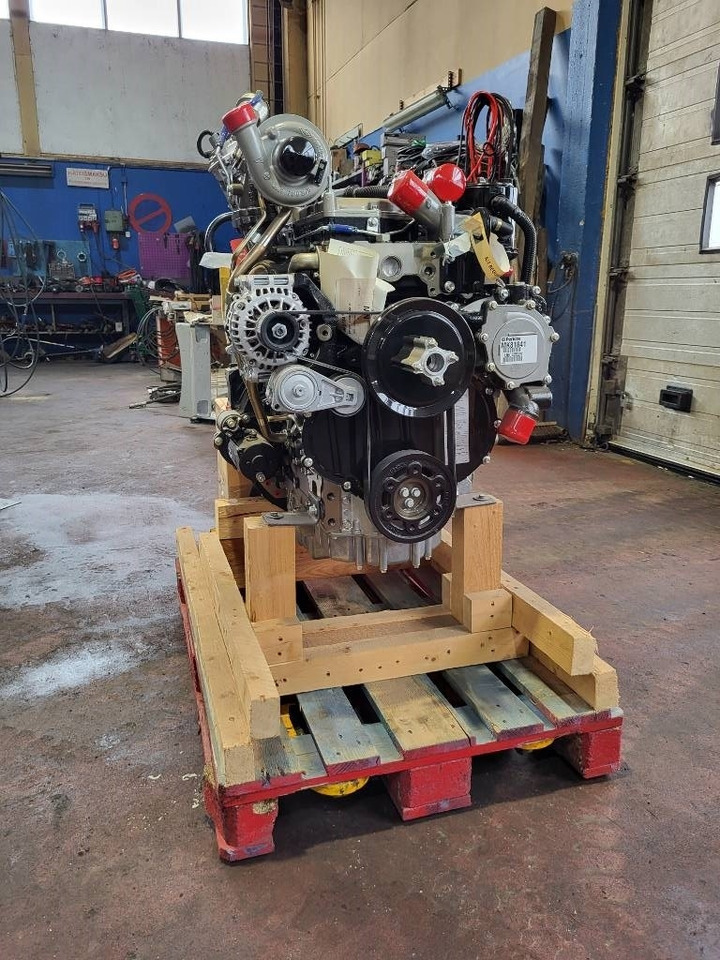 Perkins 1204E-E44TA - Moteur pour Camion: photos 3 Perkins 1204E-E44TA - Moteur pour Camion: photos 3