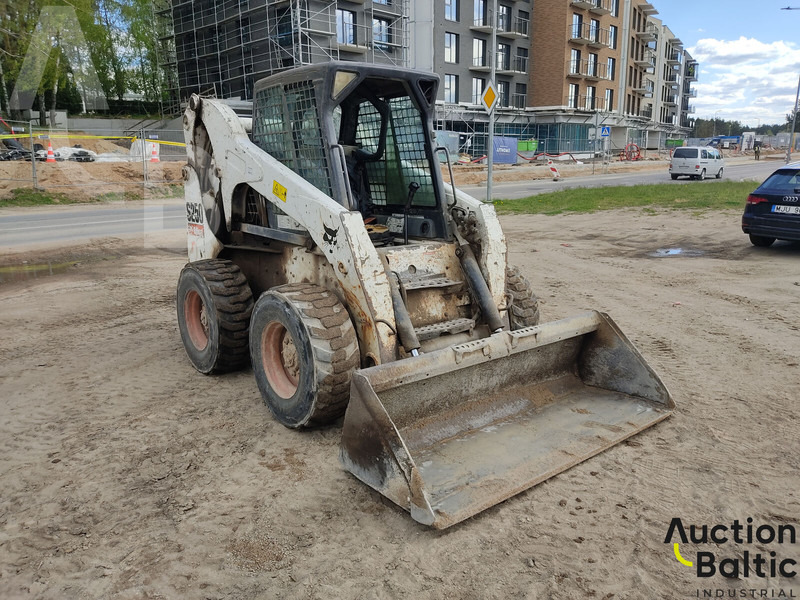 Bobcat S 250 - Mini chargeuse: photos 1 Bobcat S 250 - Mini chargeuse: photos 1