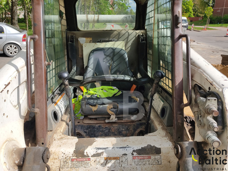 Bobcat S 250 - Mini chargeuse: photos 5 Bobcat S 250 - Mini chargeuse: photos 5