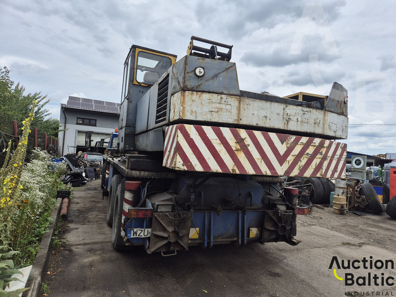 Bumar DST - Grue tout-terrain: photos 3 Bumar DST - Grue tout-terrain: photos 3