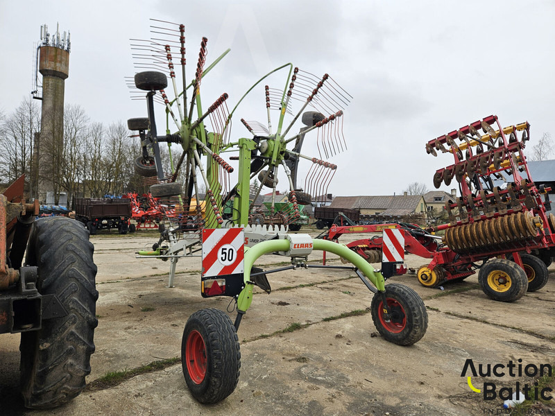 Claas Liner 2600 - Faneuse: photos 4 Claas Liner 2600 - Faneuse: photos 4