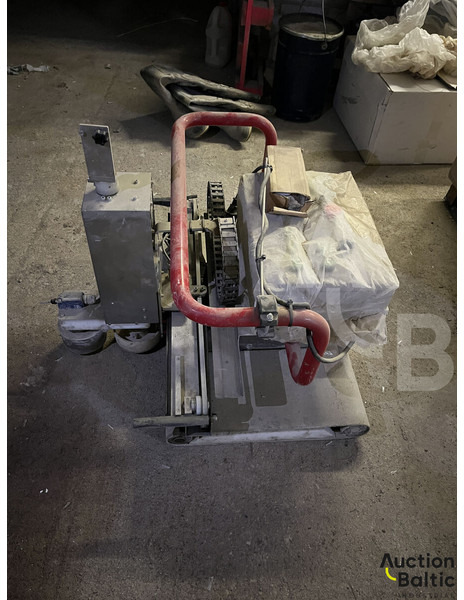 Clapa Floor Master 130 - Truelle mécanique: photos 2 Clapa Floor Master 130 - Truelle mécanique: photos 2