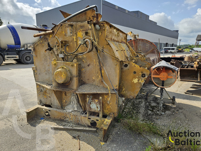 Concrete mixer - Bétonnière: photos 3 Concrete mixer - Bétonnière: photos 3