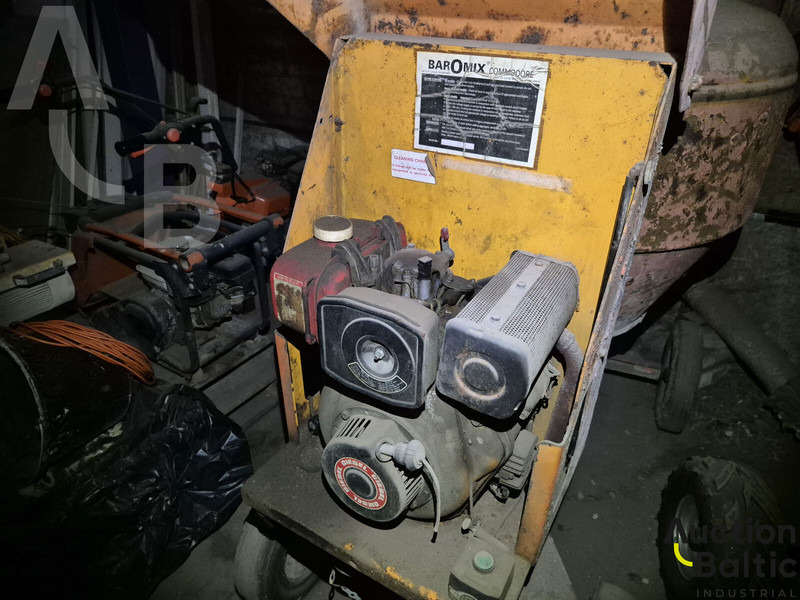 Diesel concrete mixer - Bétonnière: photos 4 Diesel concrete mixer - Bétonnière: photos 4