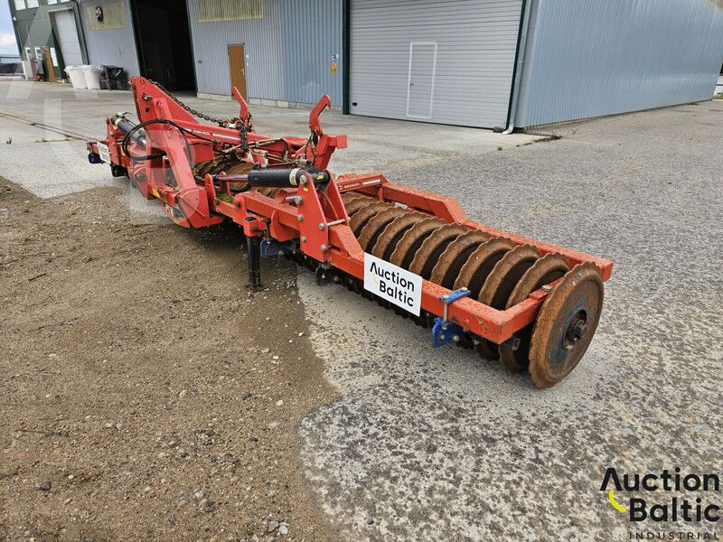 Gregoire Besson Gregoire-Besson DLRE 600 - Rouleau agricole: photos 2 Gregoire Besson Gregoire-Besson DLRE 600 - Rouleau agricole: photos 2