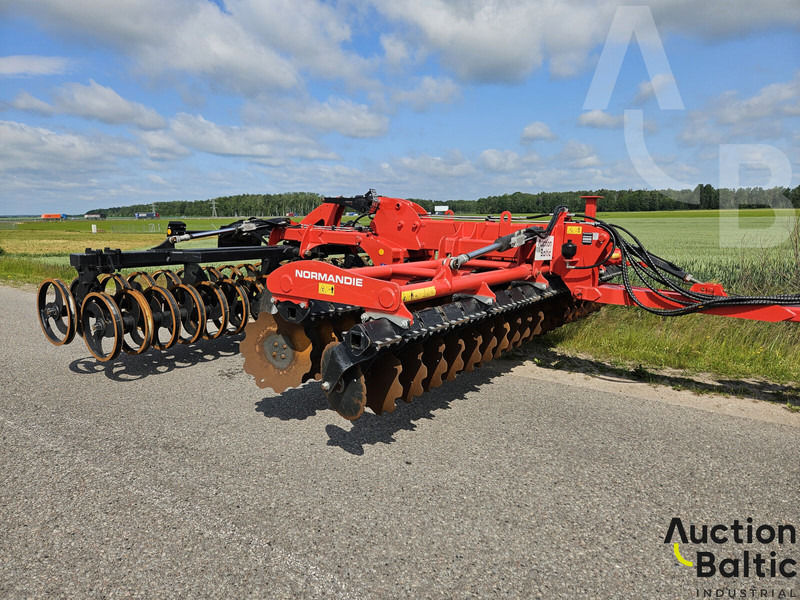 Gregoire Besson Gregoire-Besson Normandie T60 - Cover crop: photos 1 Gregoire Besson Gregoire-Besson Normandie T60 - Cover crop: photos 1