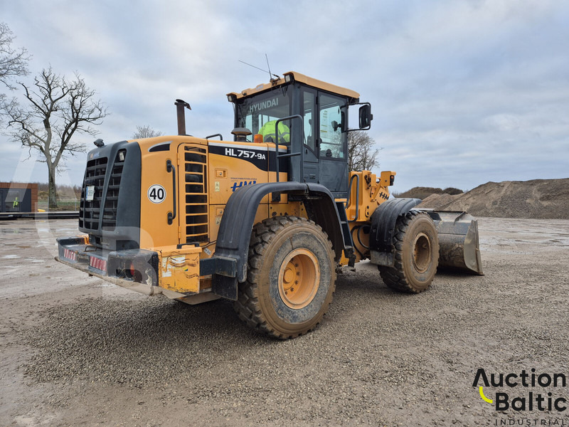 Hyundai HL 757-9 A - Chargeuse sur pneus: photos 5 Hyundai HL 757-9 A - Chargeuse sur pneus: photos 5