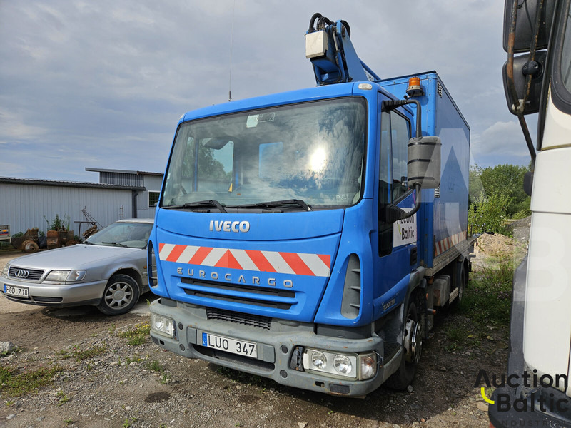 Iveco 100E 18 - Camion avec nacelle: photos 1 Iveco 100E 18 - Camion avec nacelle: photos 1