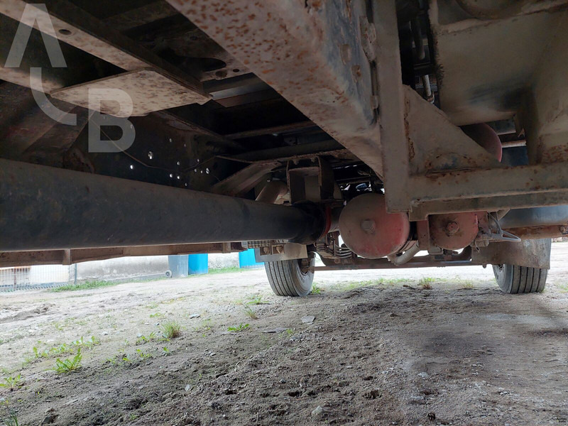 Camion plateau, Camion grue Iveco 180E18: photos 9