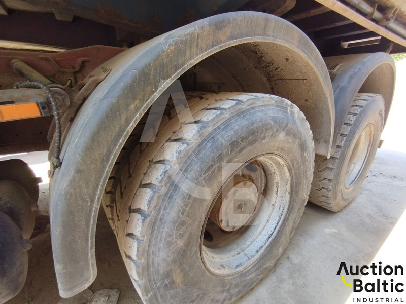 Camion benne Iveco 260 E44: photos 19