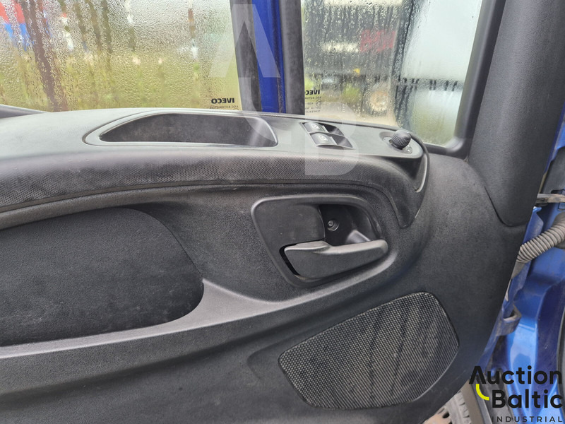 Fourgon utilitaire Iveco 35S17: photos 10