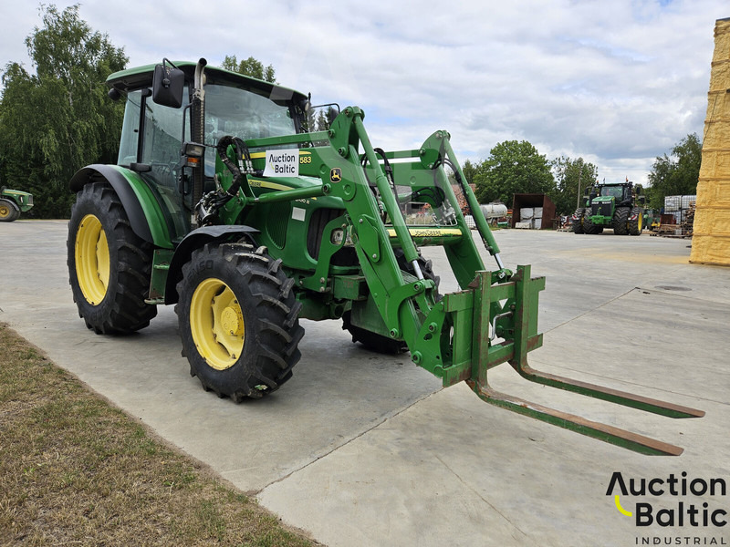 John Deere 5100 R - Tracteur agricole: photos 1 John Deere 5100 R - Tracteur agricole: photos 1